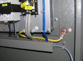 PLC控制柜接线绝缘点